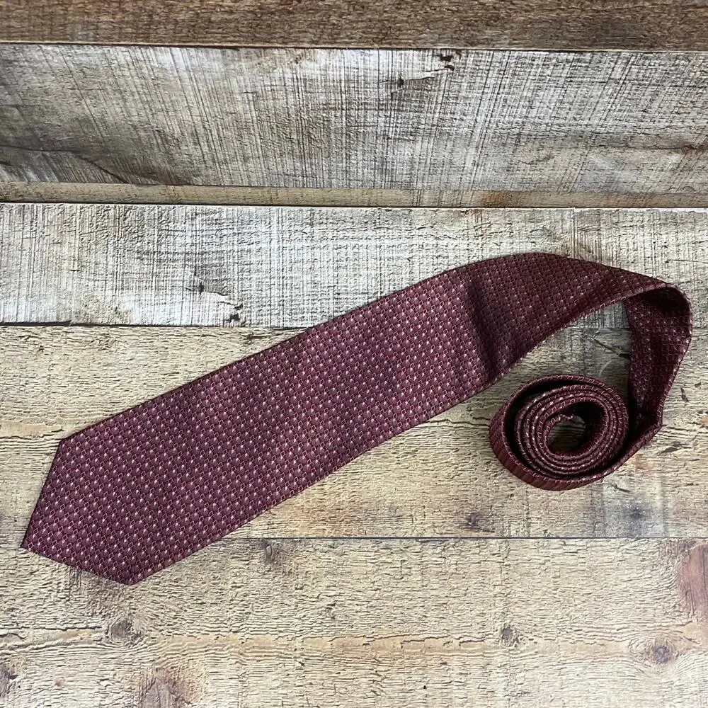 Christian Dior Paris 100% Soie Silk Tie Maroon Red Pattern